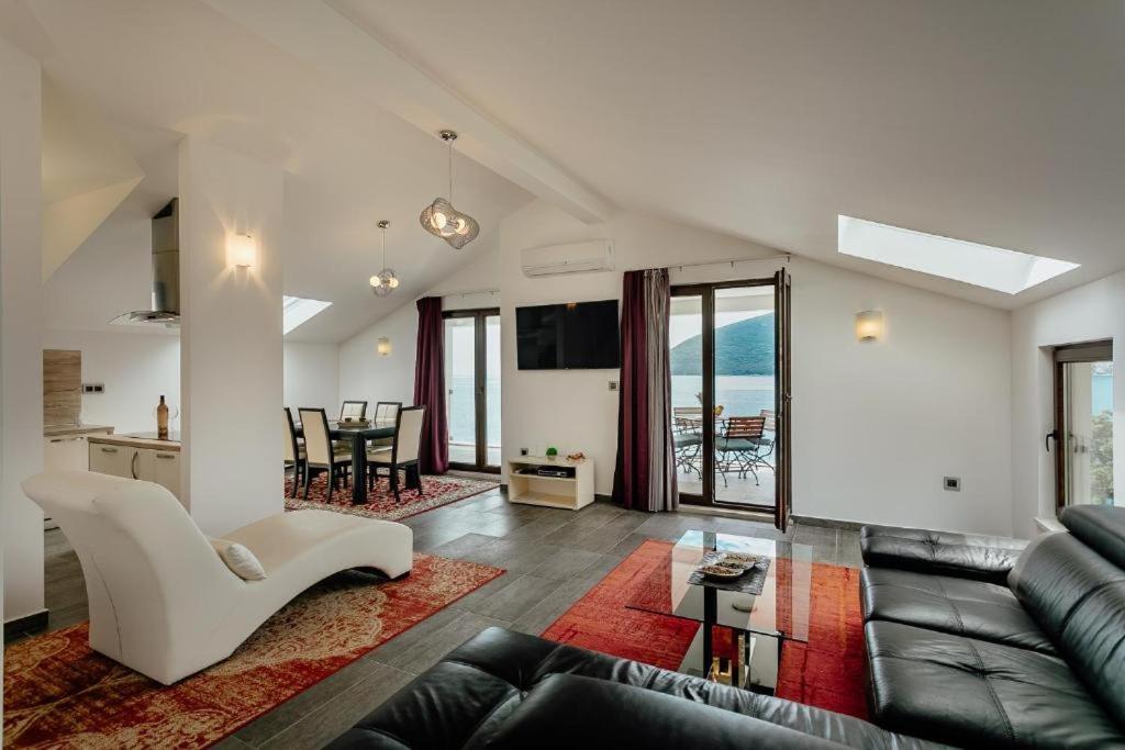 Apartments Joy Herceg Novi Exterior photo