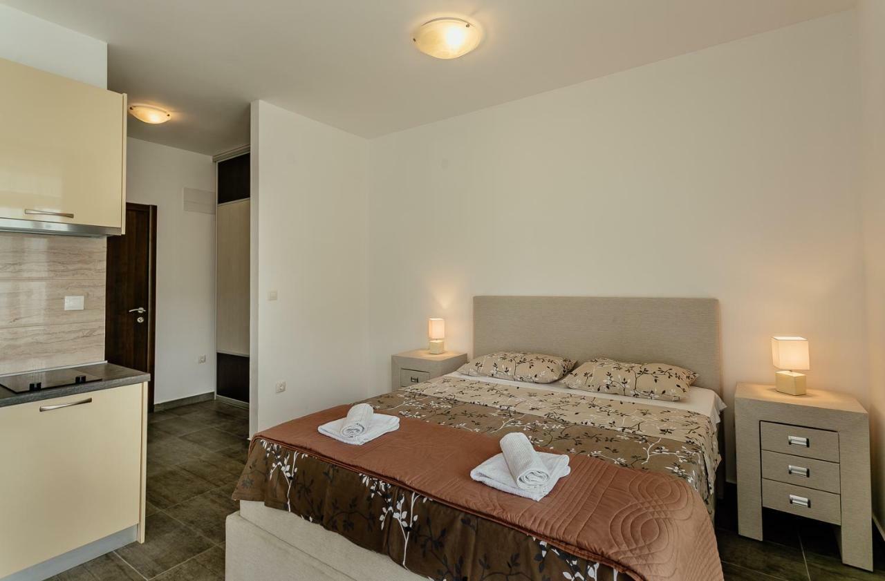 Apartments Joy Herceg Novi Exterior photo